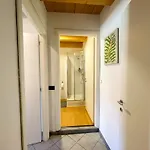 Thiago Home-elegant Mansarda Santa Giulia Square * Turin